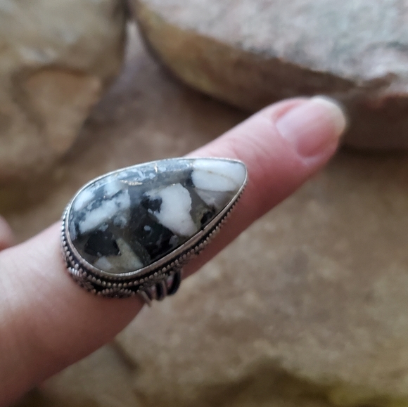 Zebra Jasper Ring - Hepls you to find your balance in life - Picture 3 of 6